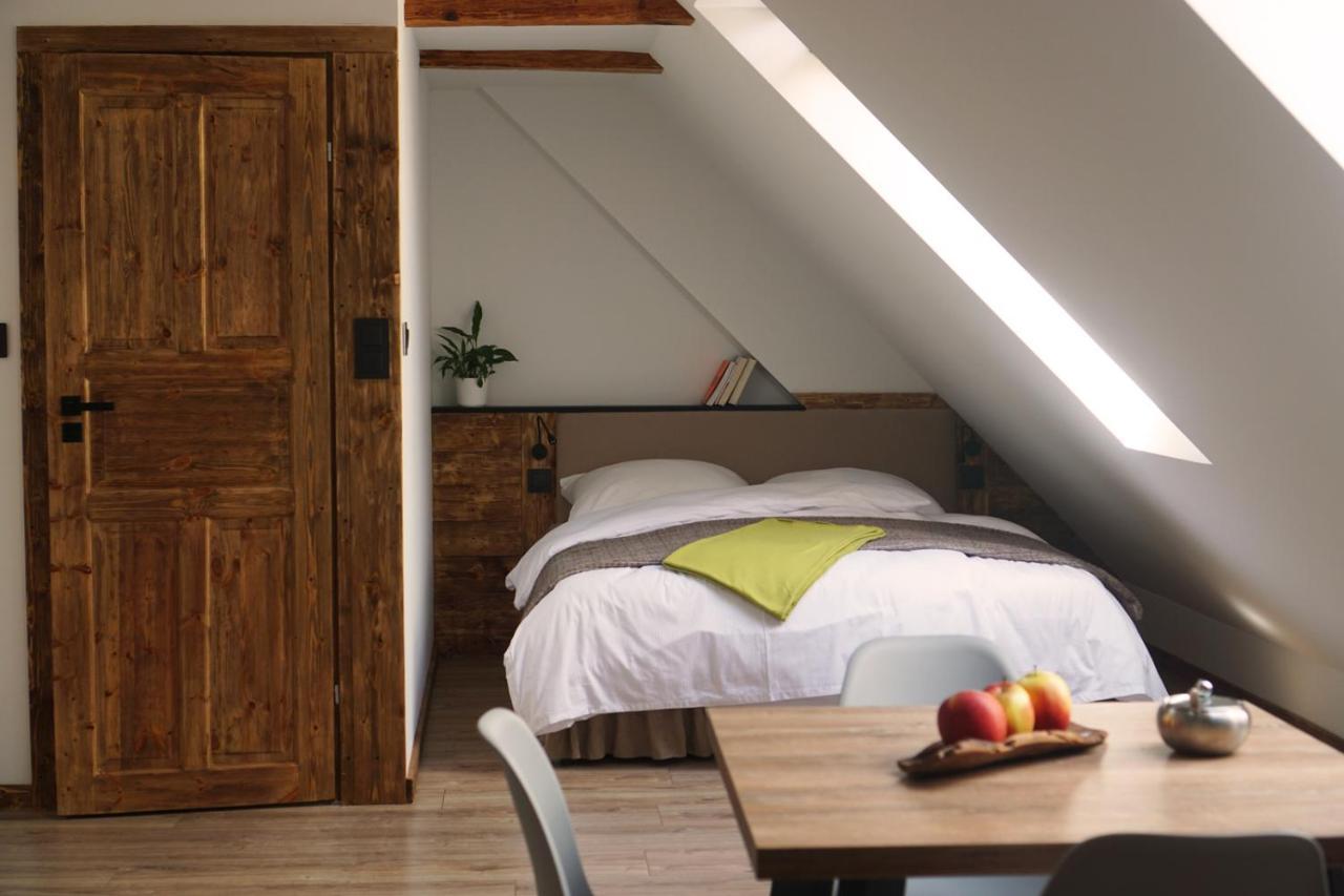 Kamienica Na Nowo Apartamenty Warszawska มรุงโกโว ภายนอก รูปภาพ
