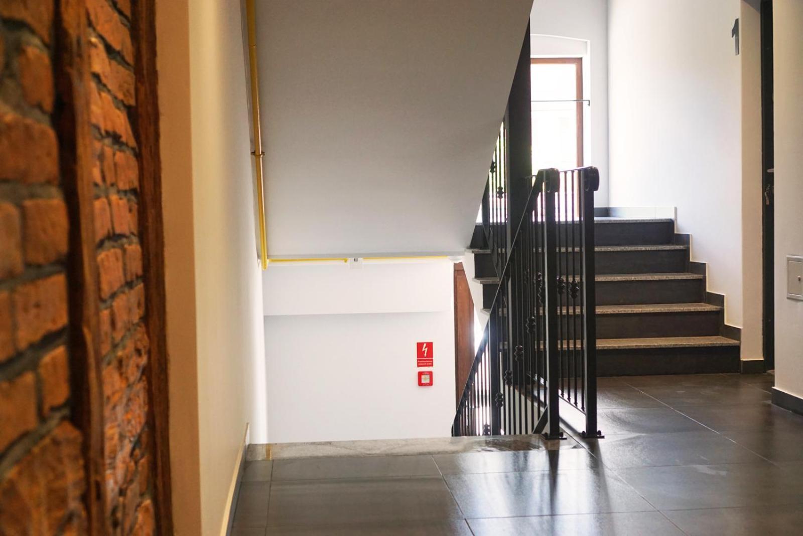 Kamienica Na Nowo Apartamenty Warszawska มรุงโกโว ภายนอก รูปภาพ